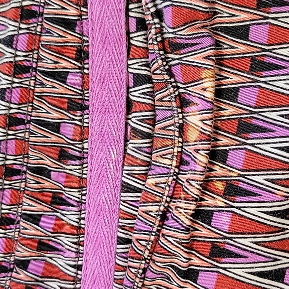 Athleta Geometric Print Shorts - Picture 5 of 7